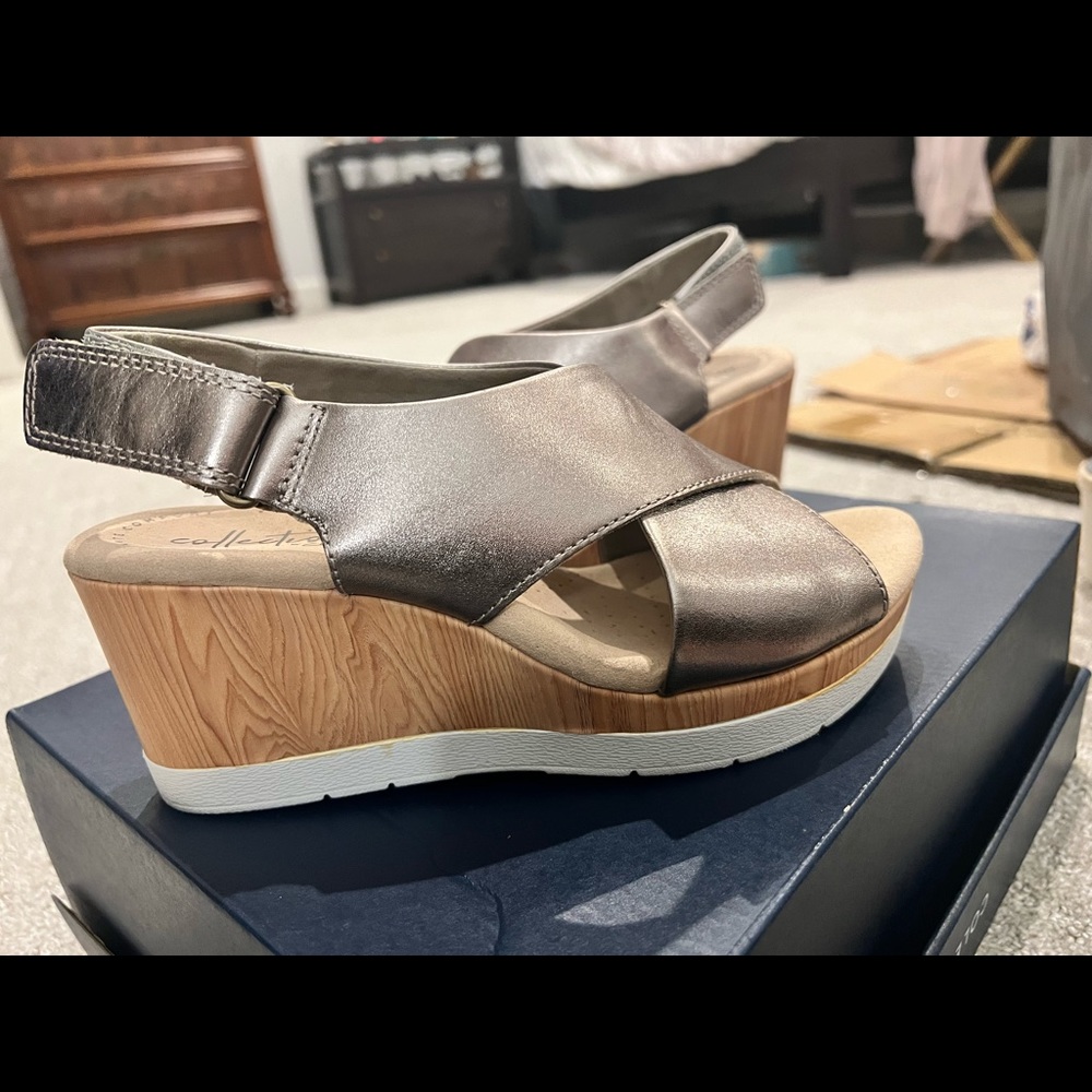 Clarks Collection Palm Glow platform sandals